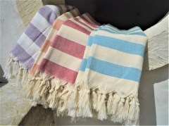 Cuscino grande tessuto artigianalmente con disegno artistico cm 70x70